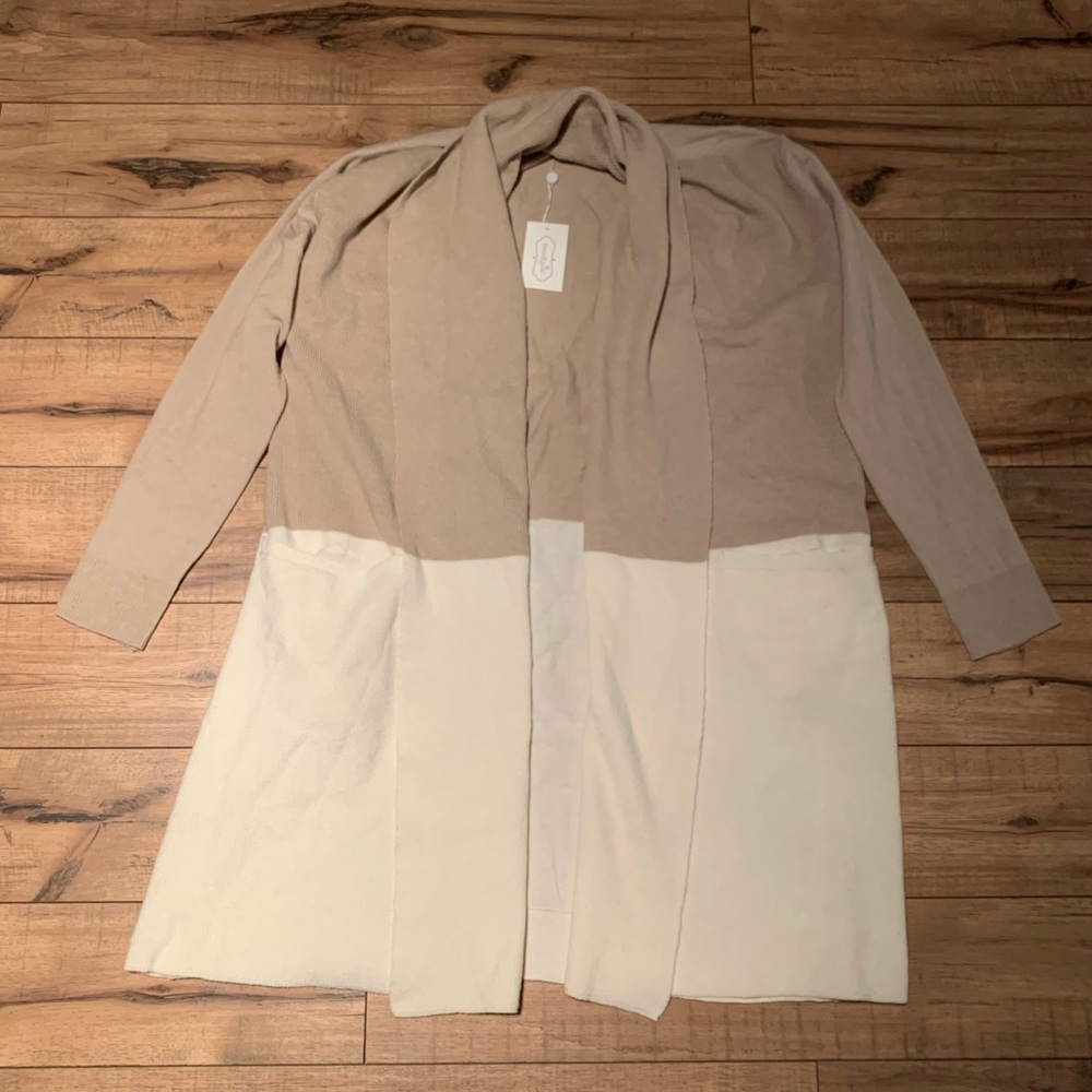 NWT! Mudpie Two-tone Cream Cardigan